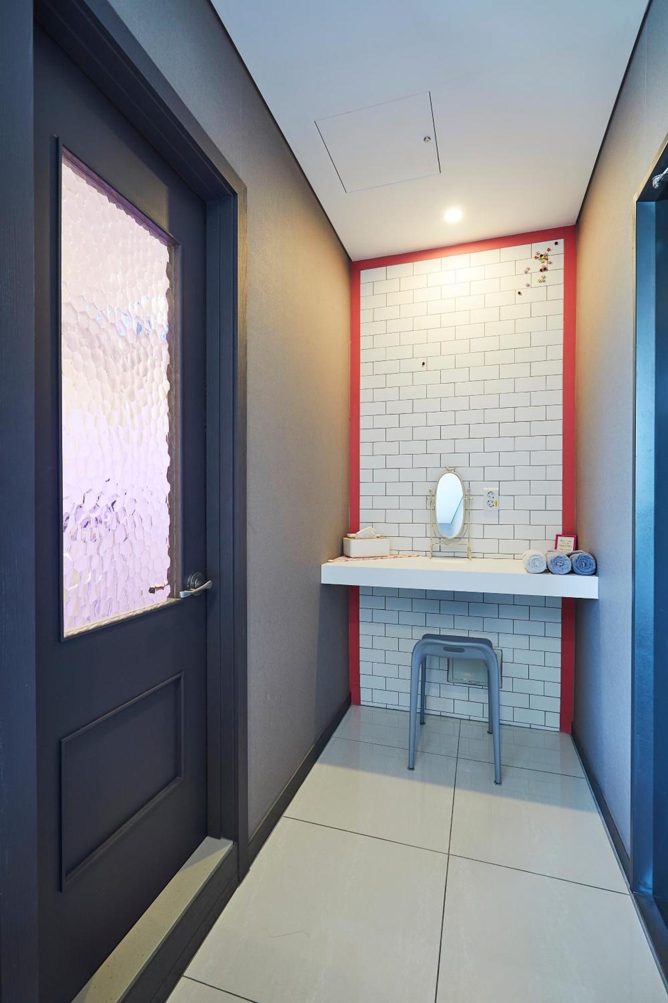 Red-Lighthouse Guest House ثوتْسو الغرفة الصورة