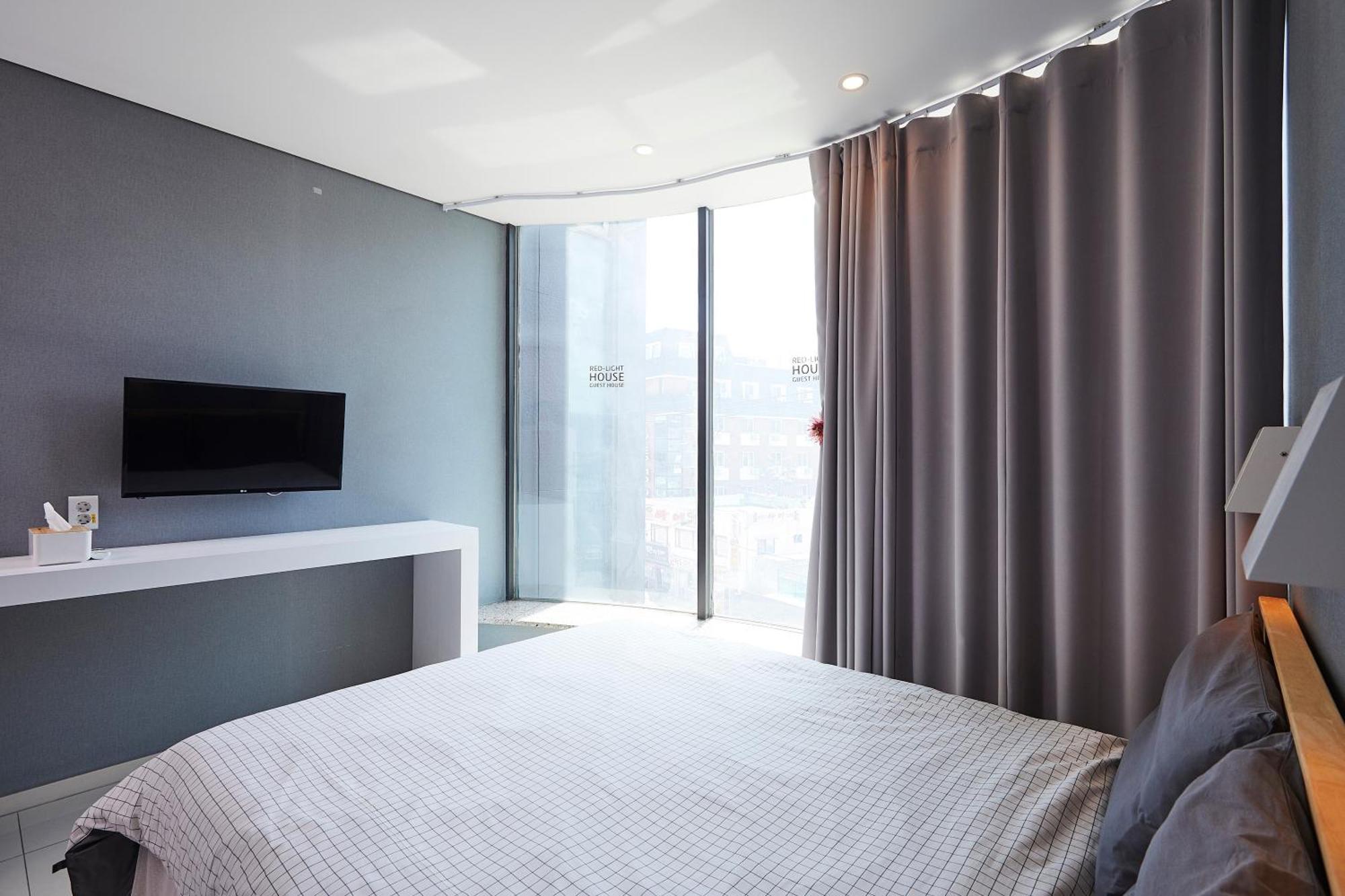 Red-Lighthouse Guest House ثوتْسو الغرفة الصورة