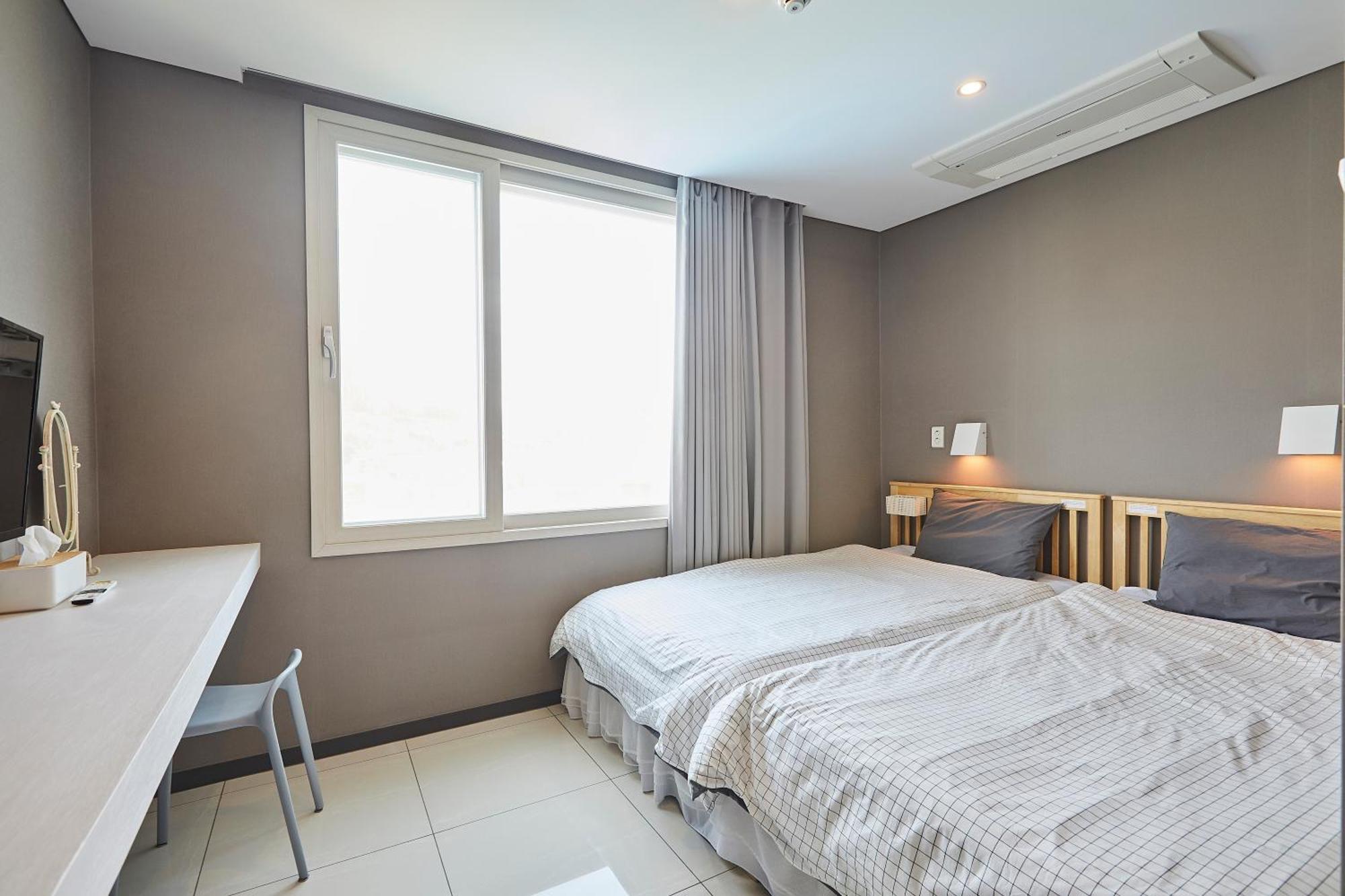 Red-Lighthouse Guest House ثوتْسو الغرفة الصورة
